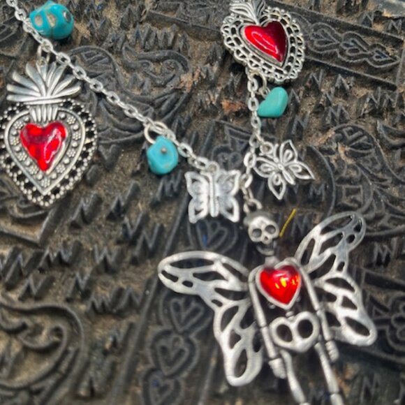 Skelly Fly Day of Dead Hand crafted Necklace - Picture 2 of 4